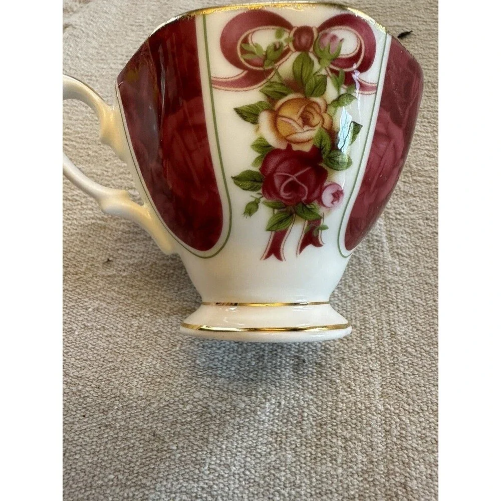 Royal Albert this vintage